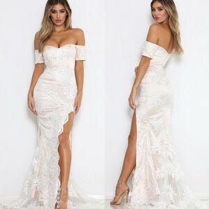 BRAND NWT GORGEOUS Champagne Formal Gown Size M fits like a S/M